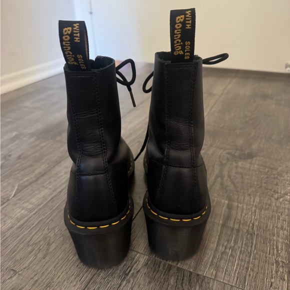 Doc Marten 1460 with heel (Clemency Boot) - Picture 4 of 5